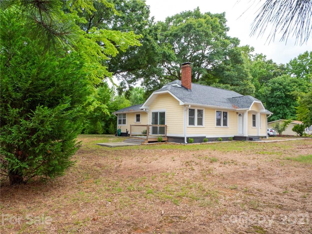 7730 Campground Road Denver, NC 28037 - Photo 2 of 22 Gallery Image 2