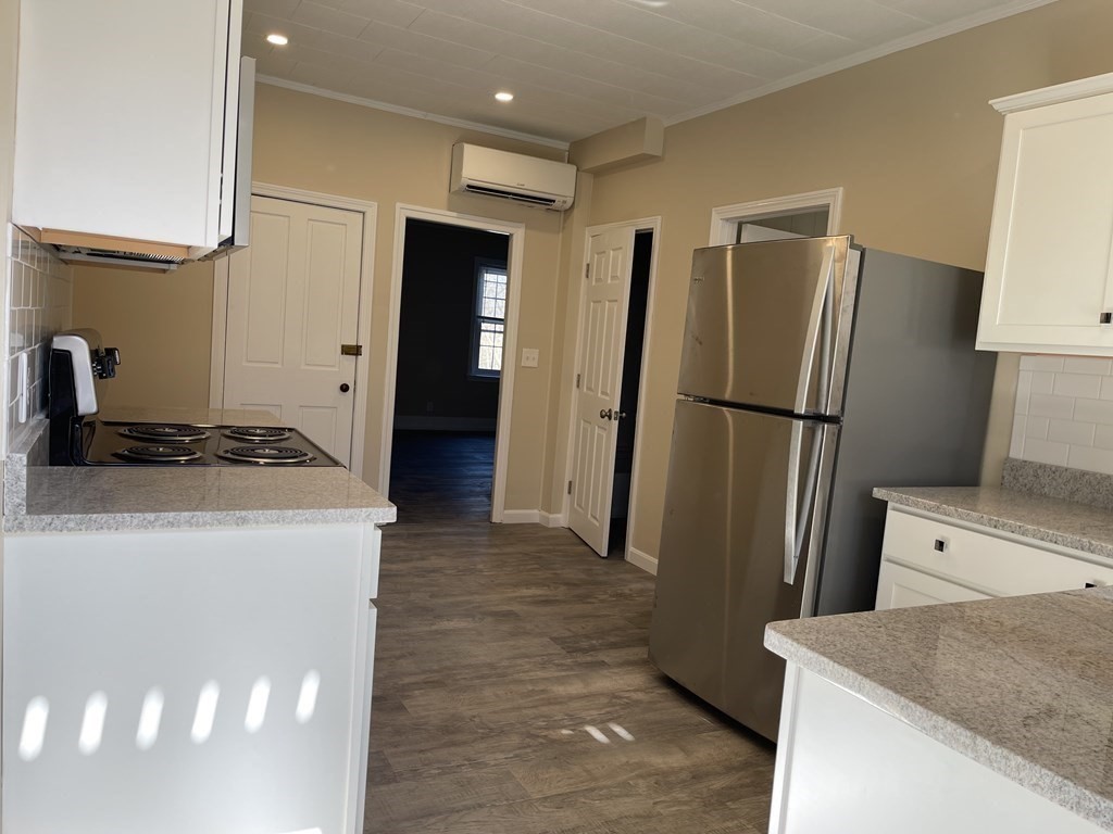 68 Grove Clinton Ma, Unit A Clinton, MA 01510 - Photo 4 of 15