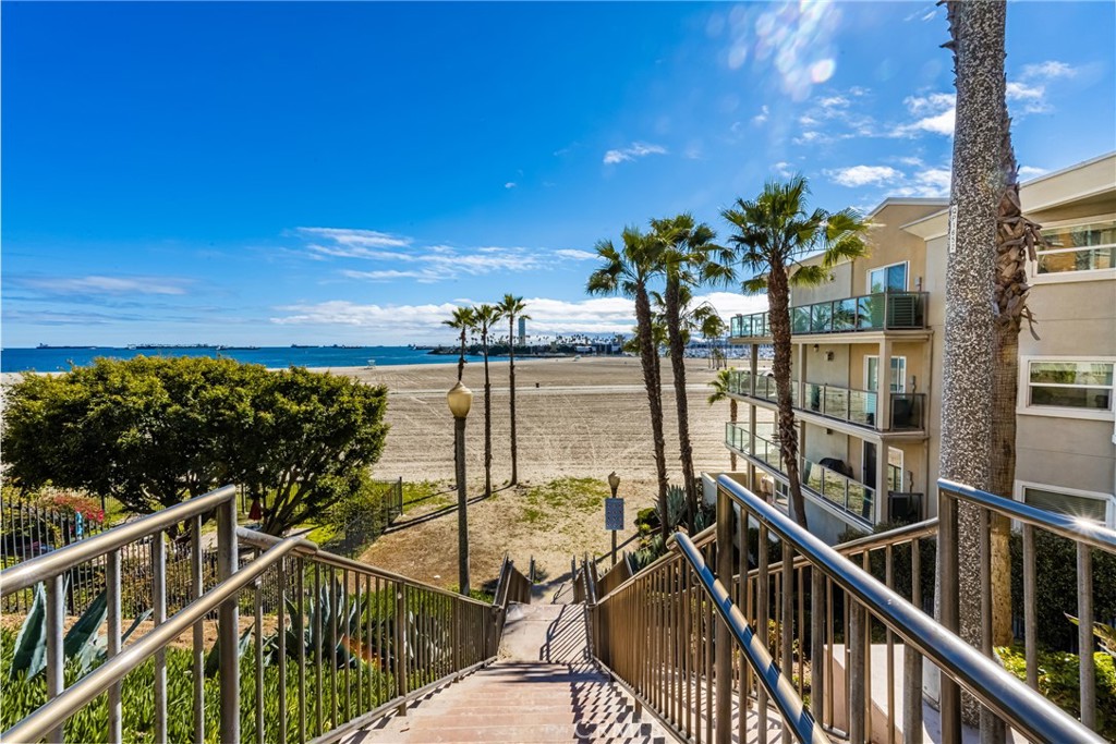 1000 East Ocean Boulevard, Unit 613 Long Beach, CA 90802 - Photo 63 of 65 a view of a balcony with ocean view
