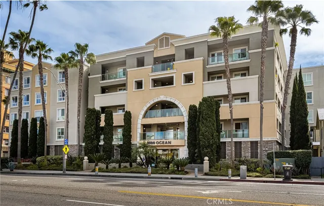 $899,000 | 1000 East Ocean Boulevard, Unit 613, Long Beach, CA 90802