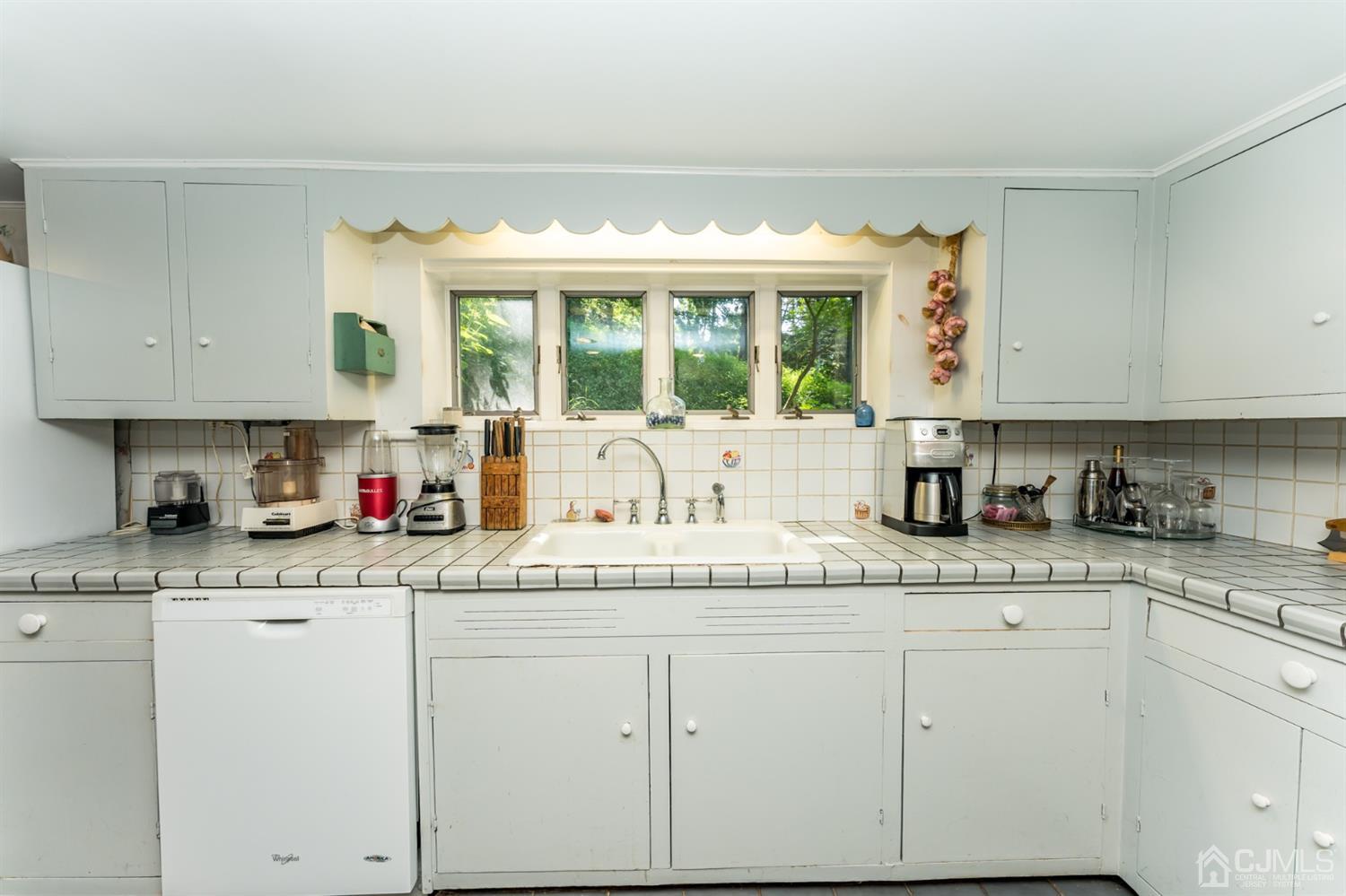 3 Neils Way Clinton, NJ 08809 - Photo 14 of 30 Gallery Image 14