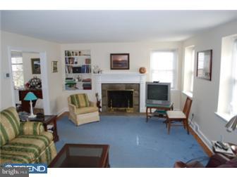 124 Cedarbrook Road Ardmore, PA 19003 - Photo 3 of 7 Living Room