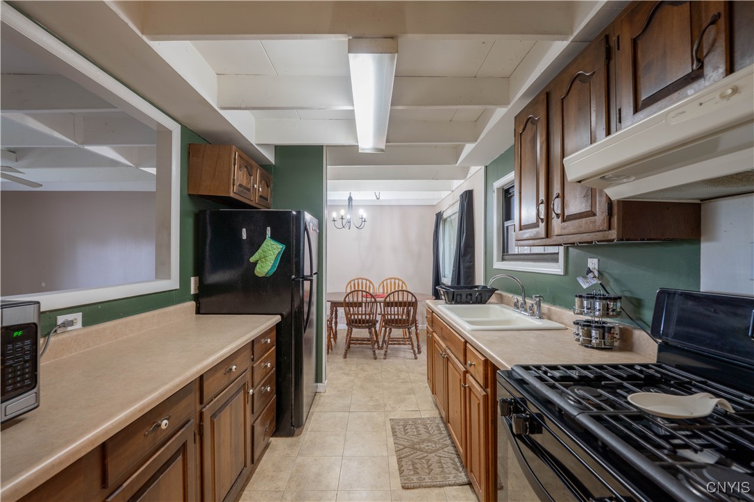 424 Rugby Road Utica, NY 13502 - Photo 18 of 39 Gallery Image 18