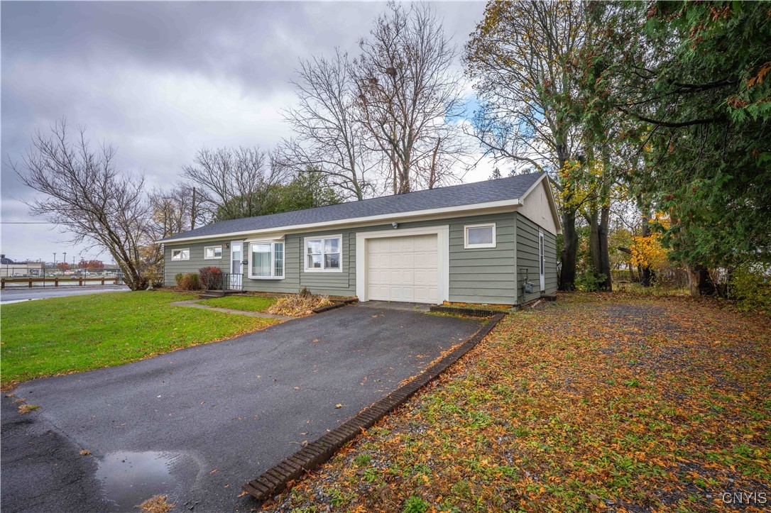 424 Rugby Road Utica, NY 13502 - Photo 10 of 39 Gallery Image 10