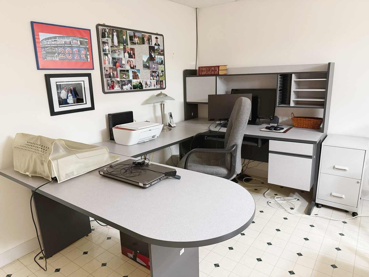 300 Fieldstone Lane Dixon, IL 61021 - Photo 22 of 34 a work place with a desk and chair