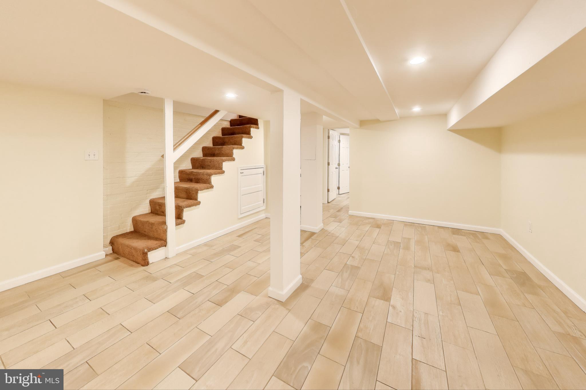 628 Madison Street Northwest Washington, DC 20011 - Photo 23 of 47 a view of an entryway