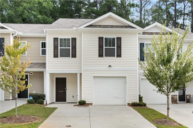 $227,000 | 409 Oakmont Valley Trail, Seneca, SC 29678