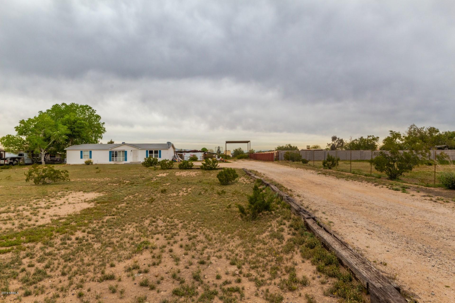 19854 West Ray Road Buckeye, AZ 85326 - Photo 2 of 26 25