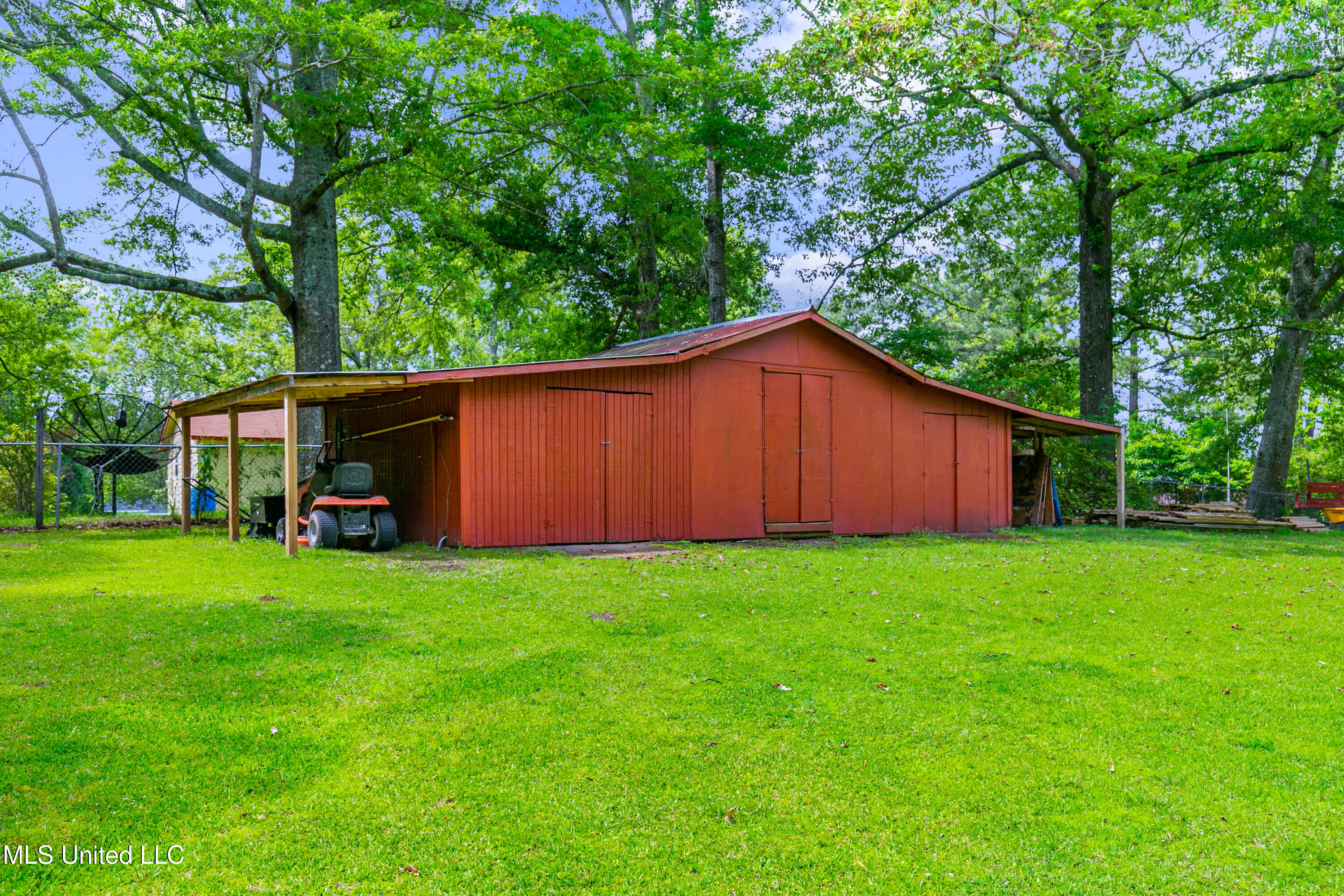 1118 Gunter Road Florence, MS 39073 - Photo 27 of 33 1118 Gunter-43