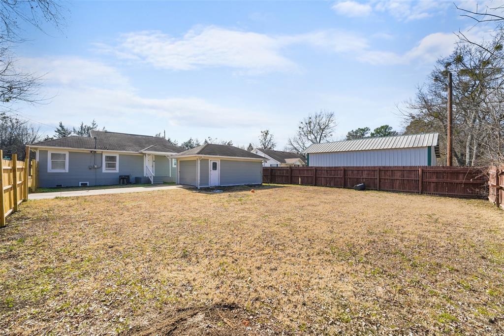 1145 Jefferson Road Paris, TX 75460 - Photo 17 of 17 a view of a outdoor space