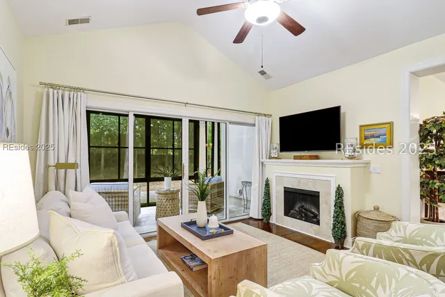 $649,000 | 35 Heartwood Court, Unit 1215, Bluffton, SC 29910