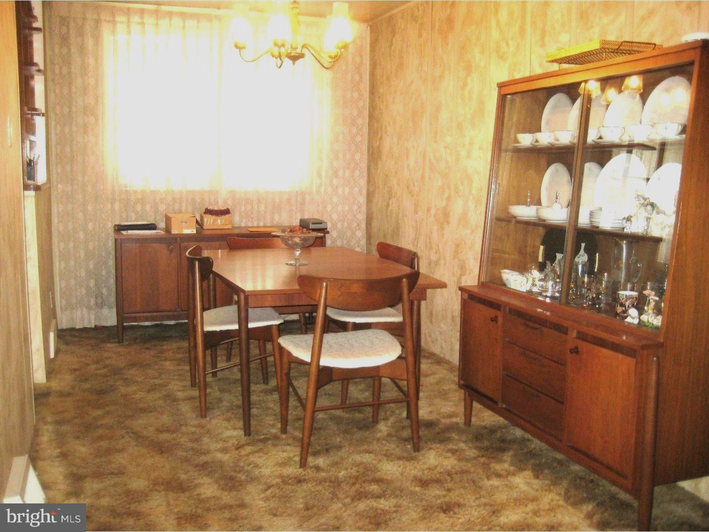 9078 Wesleyan Road Philadelphia, PA 19136 - Photo 4 of 20 Dining Room
