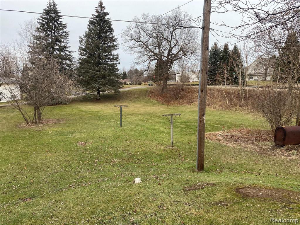 4096 Blood Road Metamora, MI 48455 - Photo 7 of 39