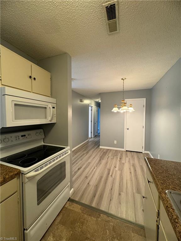 5661 Hornaday Road, Unit H Greensboro, NC 27409 - Photo 11 of 24