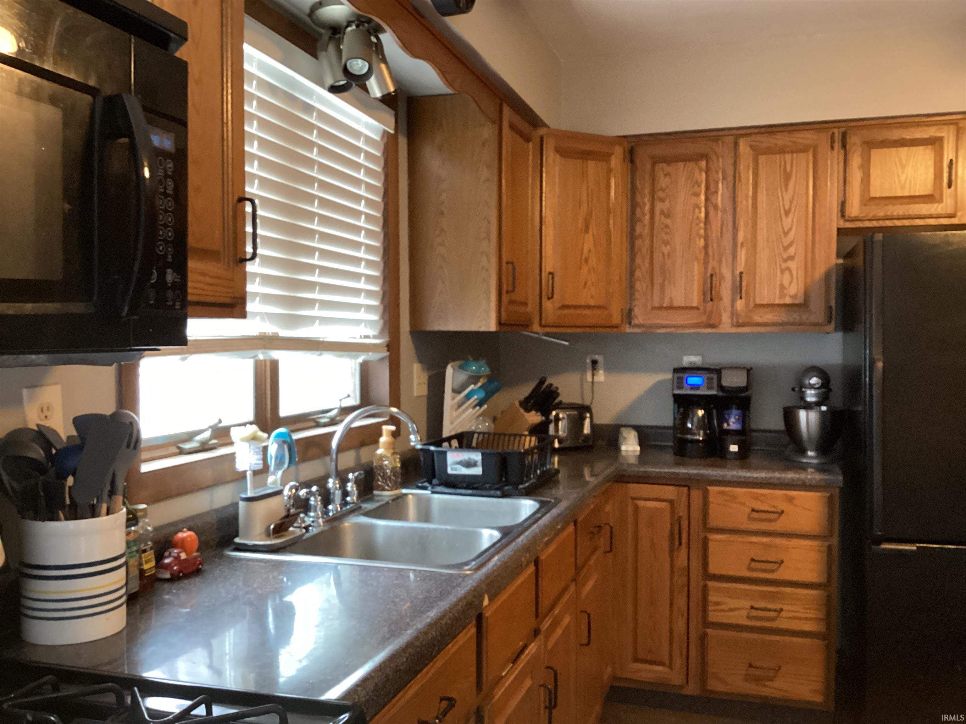 108 North 11th Street Decatur, IN 46733 - Photo 15 of 28