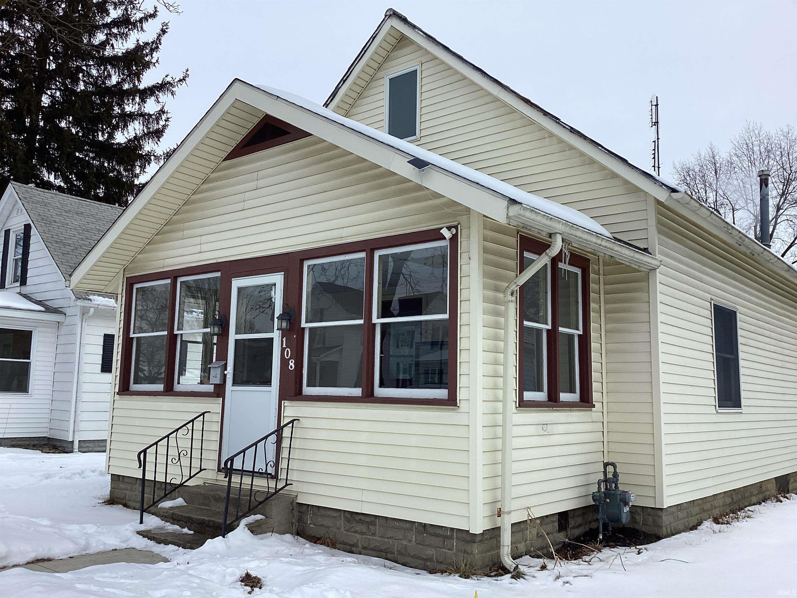 108 North 11th Street Decatur, IN 46733 - Photo 2 of 28