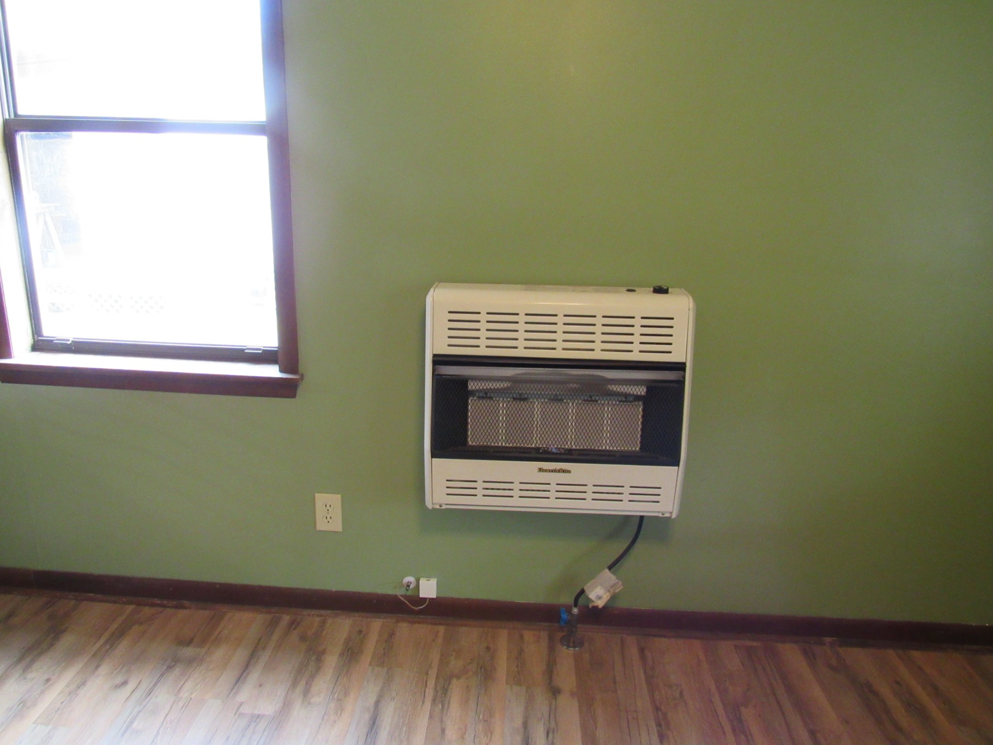 826 Hanna Road Prospect, TN 38477 - Photo 14 of 30 a view of a room with wooden floor and a window