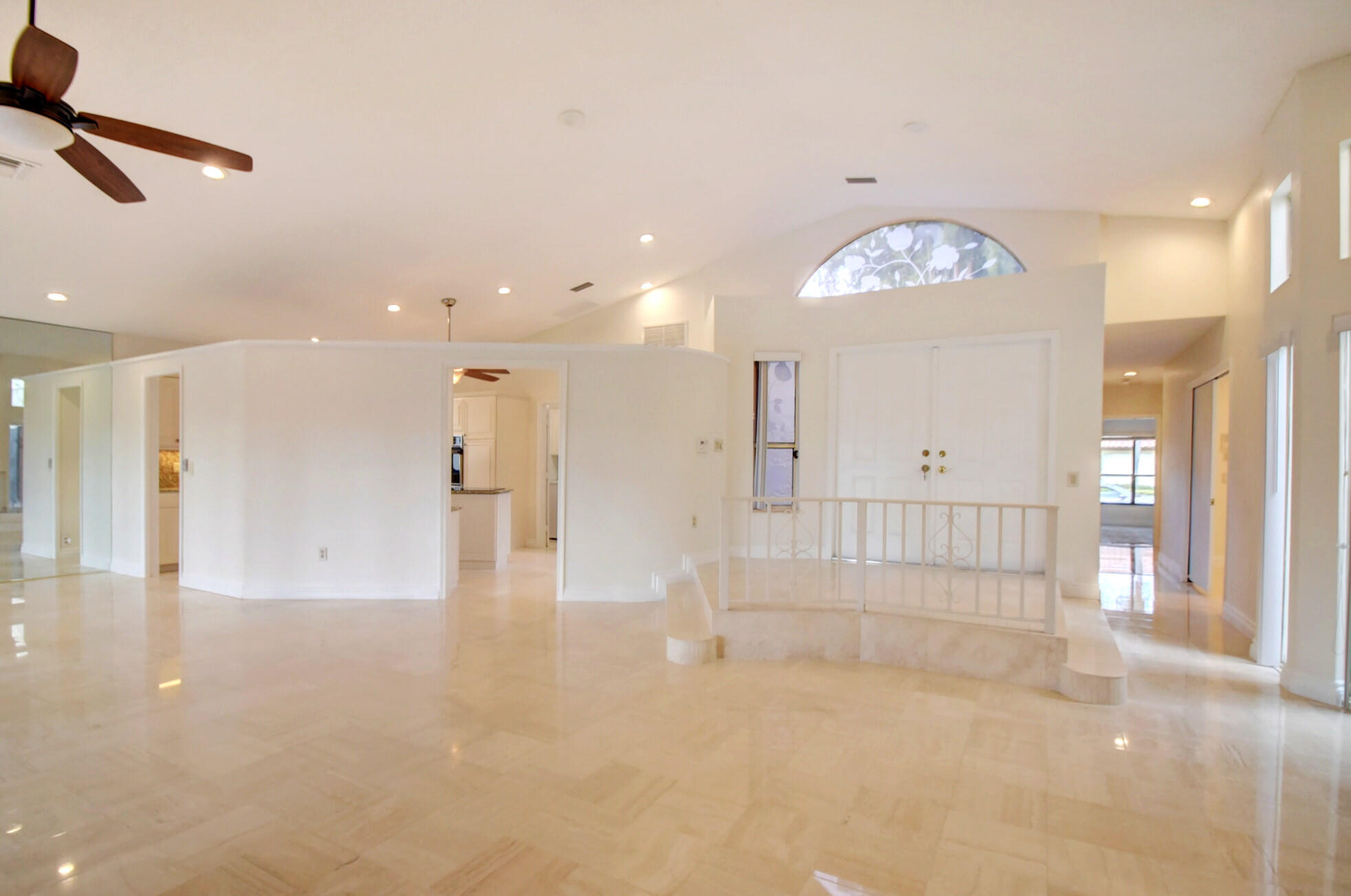 22595 Esplanada Circle Boca Raton, FL 33433 - Photo 14 of 50 22595 Esplanada Cir W