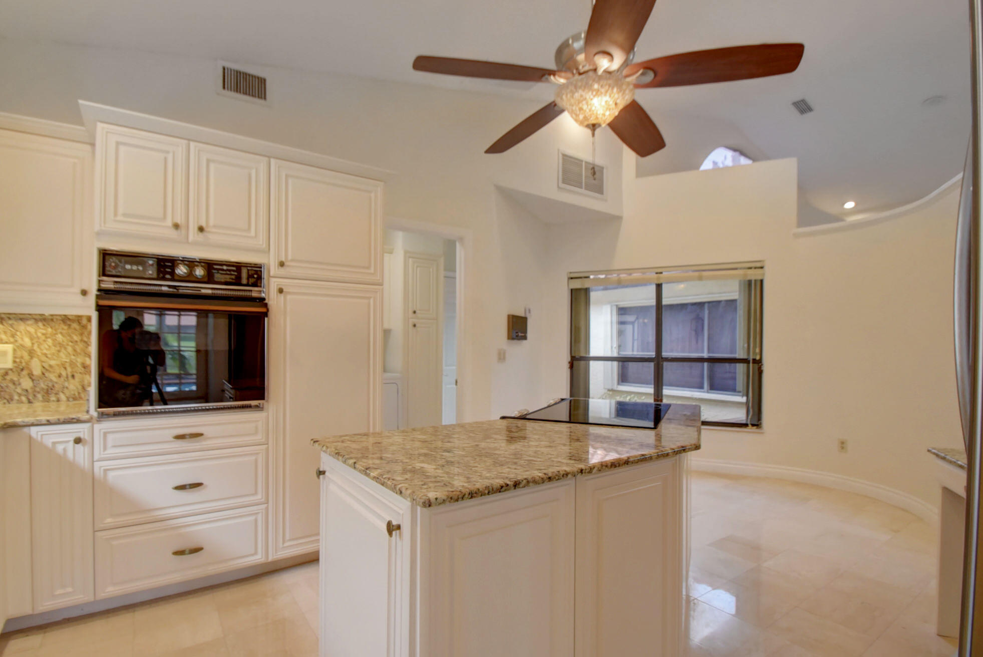 22595 Esplanada Circle Boca Raton, FL 33433 - Photo 16 of 50 22595 Esplanada Cir W