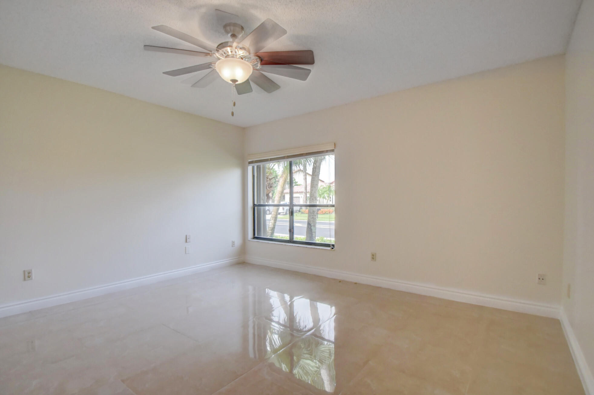 22595 Esplanada Circle Boca Raton, FL 33433 - Photo 40 of 50 22595 Esplanada Cir W