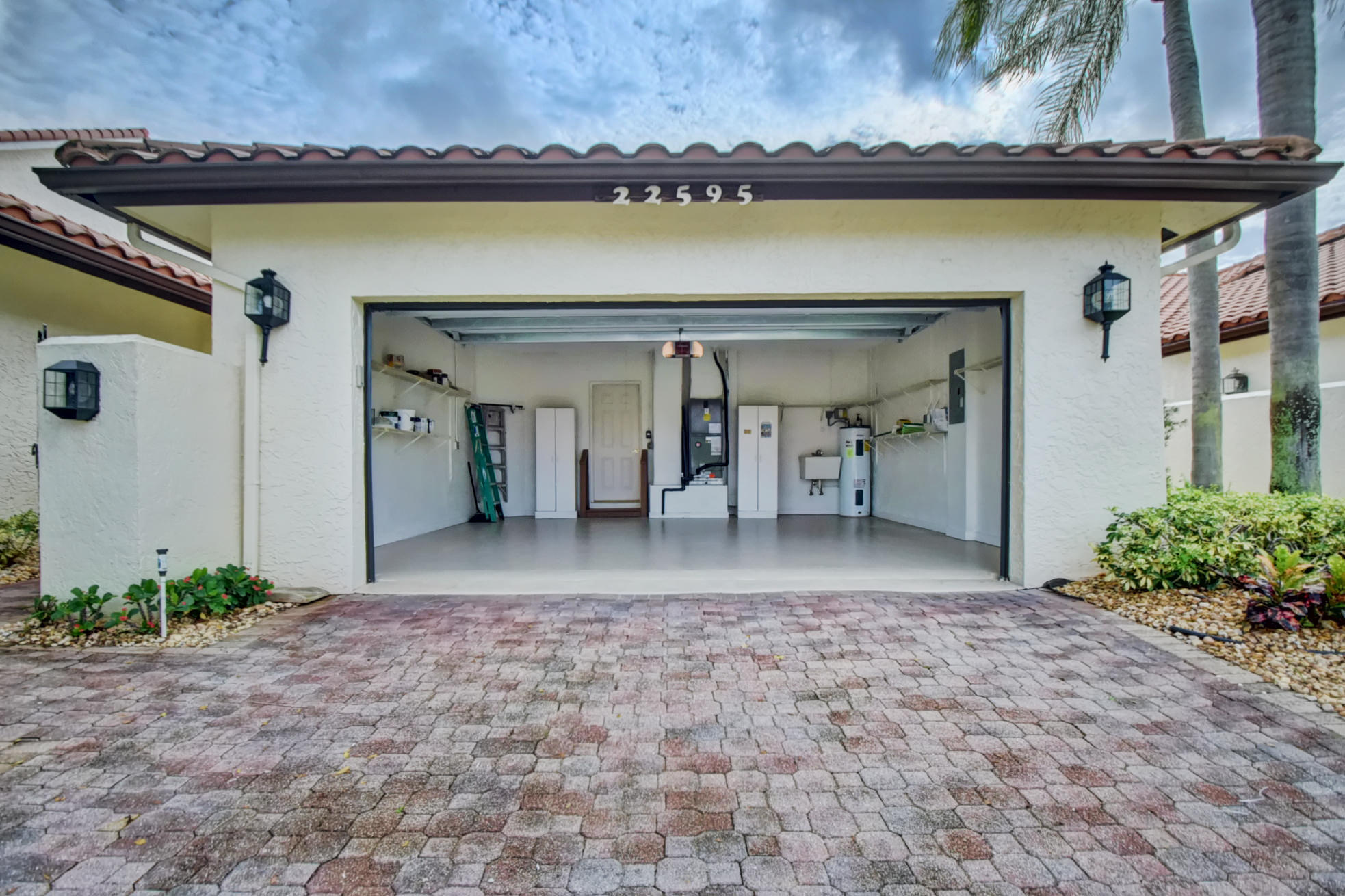 22595 Esplanada Circle Boca Raton, FL 33433 - Photo 5 of 50 22595 Esplanada Cir W
