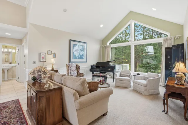 $1,135,000 | 514 North Dunbarton Oaks Lane, Liberty Lake, WA 99019