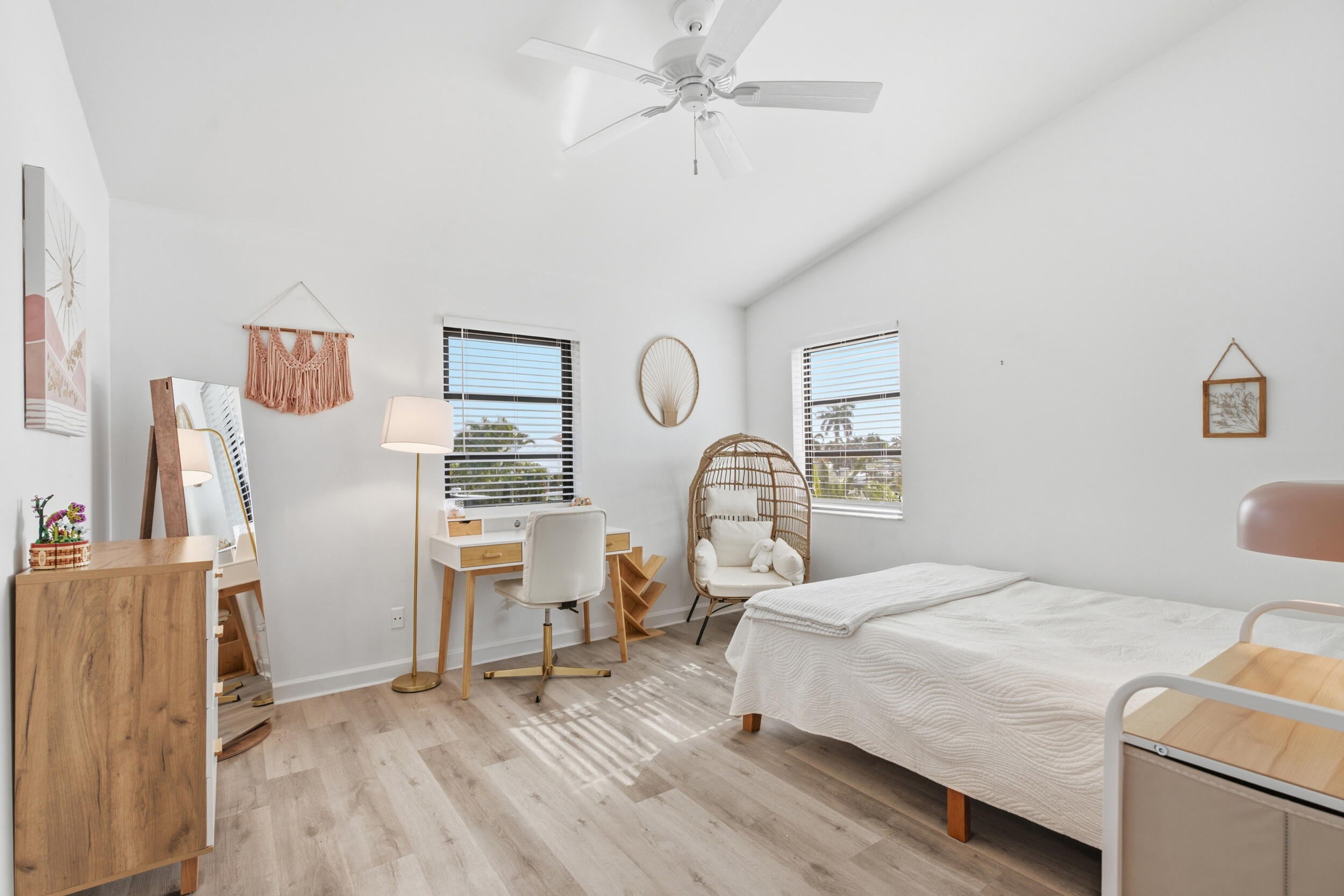 1489 Southwest Seahawk Way Palm City, FL 34990 - Photo 25 of 57 23_smg02054