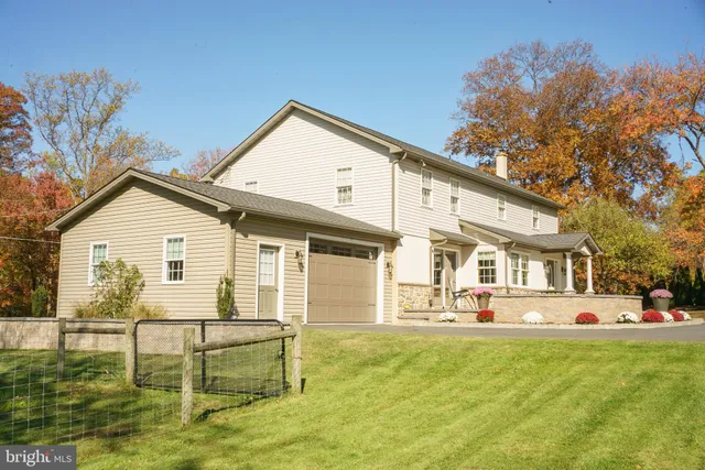 $550,000 | 1682 Reading Road, Mohnton, PA 19540