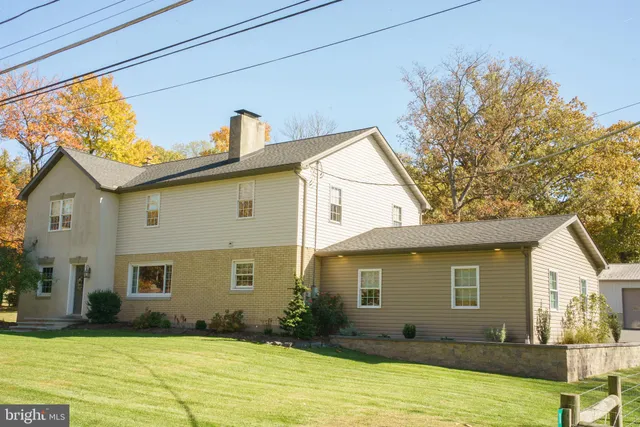 $550,000 | 1682 Reading Road, Mohnton, PA 19540