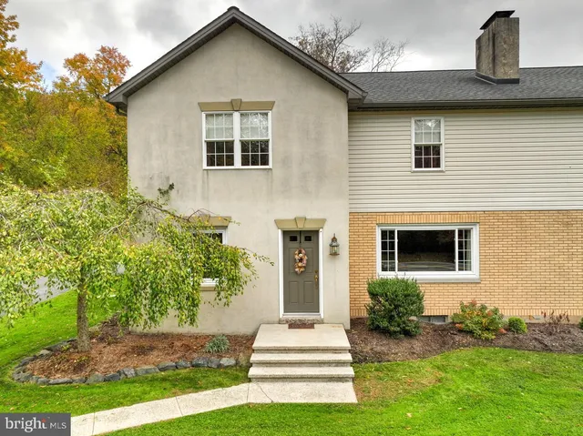 $550,000 | 1682 Reading Road, Mohnton, PA 19540