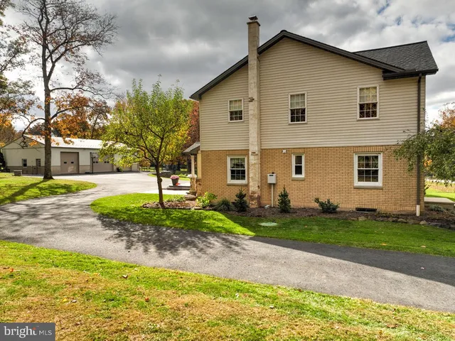 $550,000 | 1682 Reading Road, Mohnton, PA 19540