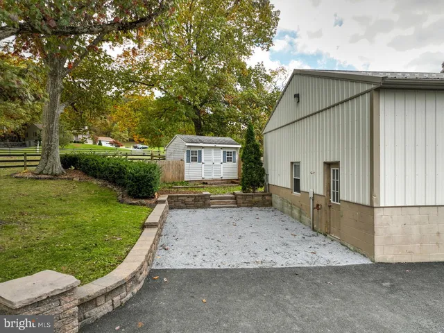 $550,000 | 1682 Reading Road, Mohnton, PA 19540