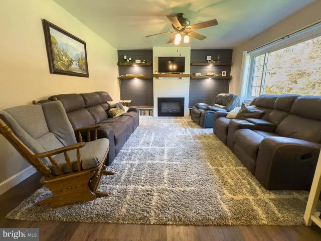 $550,000 | 1682 Reading Road, Mohnton, PA 19540