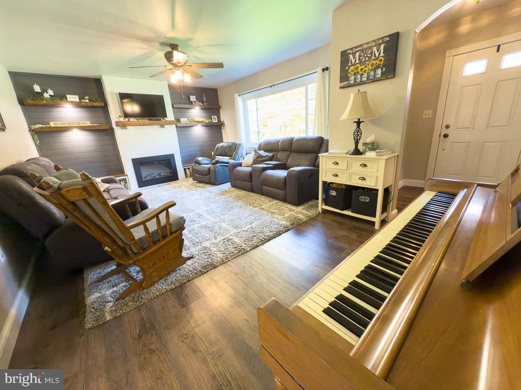 1682 Reading Road Mohnton, PA 19540 - Photo 6 of 73 a living room with furniture and a piano