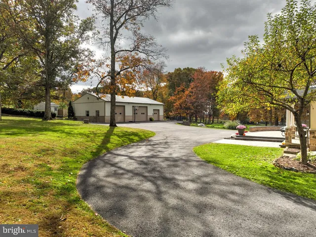 $550,000 | 1682 Reading Road, Mohnton, PA 19540