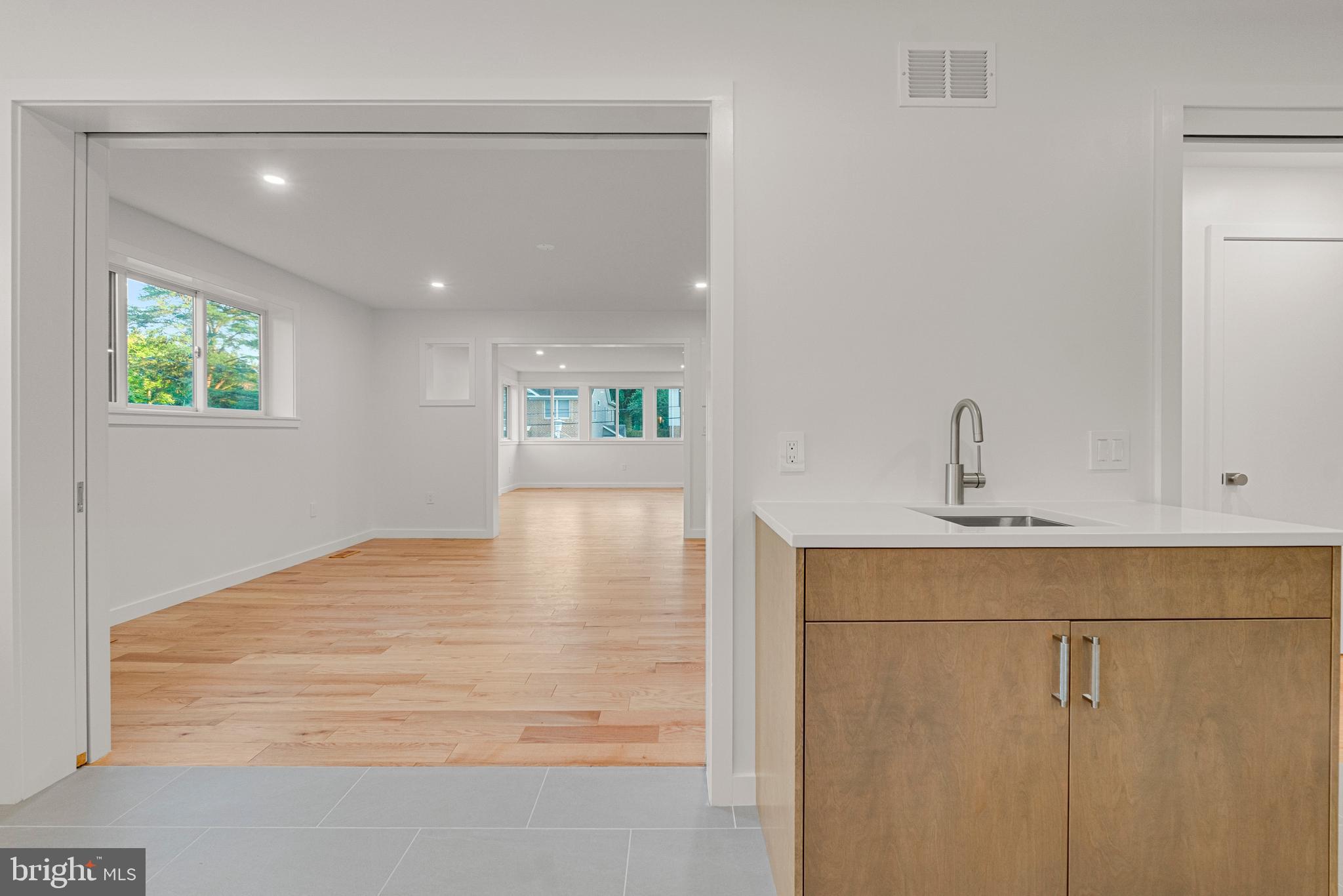 2706 Bartol Avenue Baltimore, MD 21209 - Photo 29 of 62 wash sink