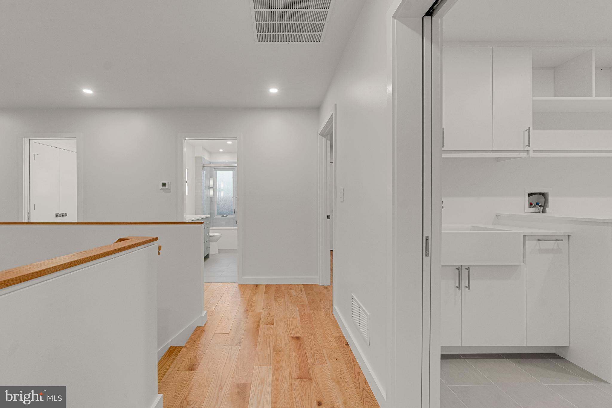 2706 Bartol Avenue Baltimore, MD 21209 - Photo 43 of 62 upstairs hallway