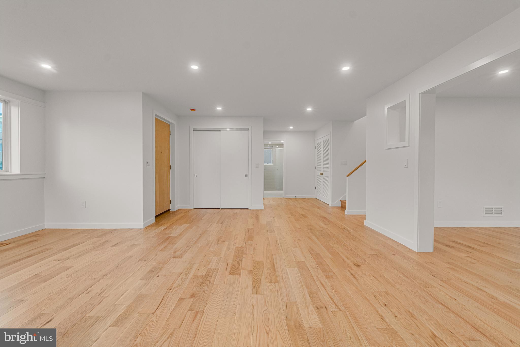 2706 Bartol Avenue Baltimore, MD 21209 - Photo 6 of 62 living room