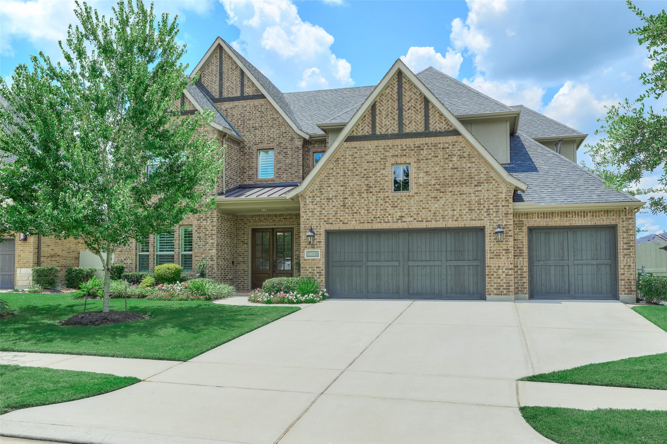 10090 South Goshawk Trail Conroe, TX 77385 - Photo 43 of 43 Move in ready when you are! See us today.