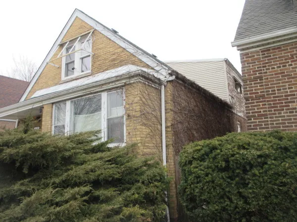 $345,000 | 5105 South Lamon Avenue, Chicago, IL 60638