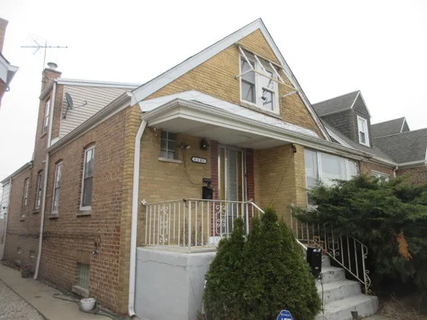 $345,000 | 5105 South Lamon Avenue, Chicago, IL 60638