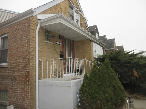 $345,000 | 5105 South Lamon Avenue, Chicago, IL 60638