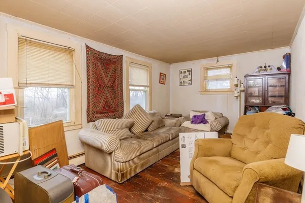 $254,900 | 101 Ararat Street, Worcester, MA 01606