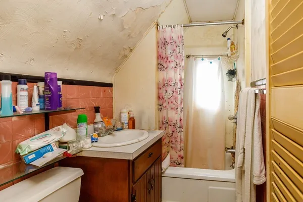 $254,900 | 101 Ararat Street, Worcester, MA 01606