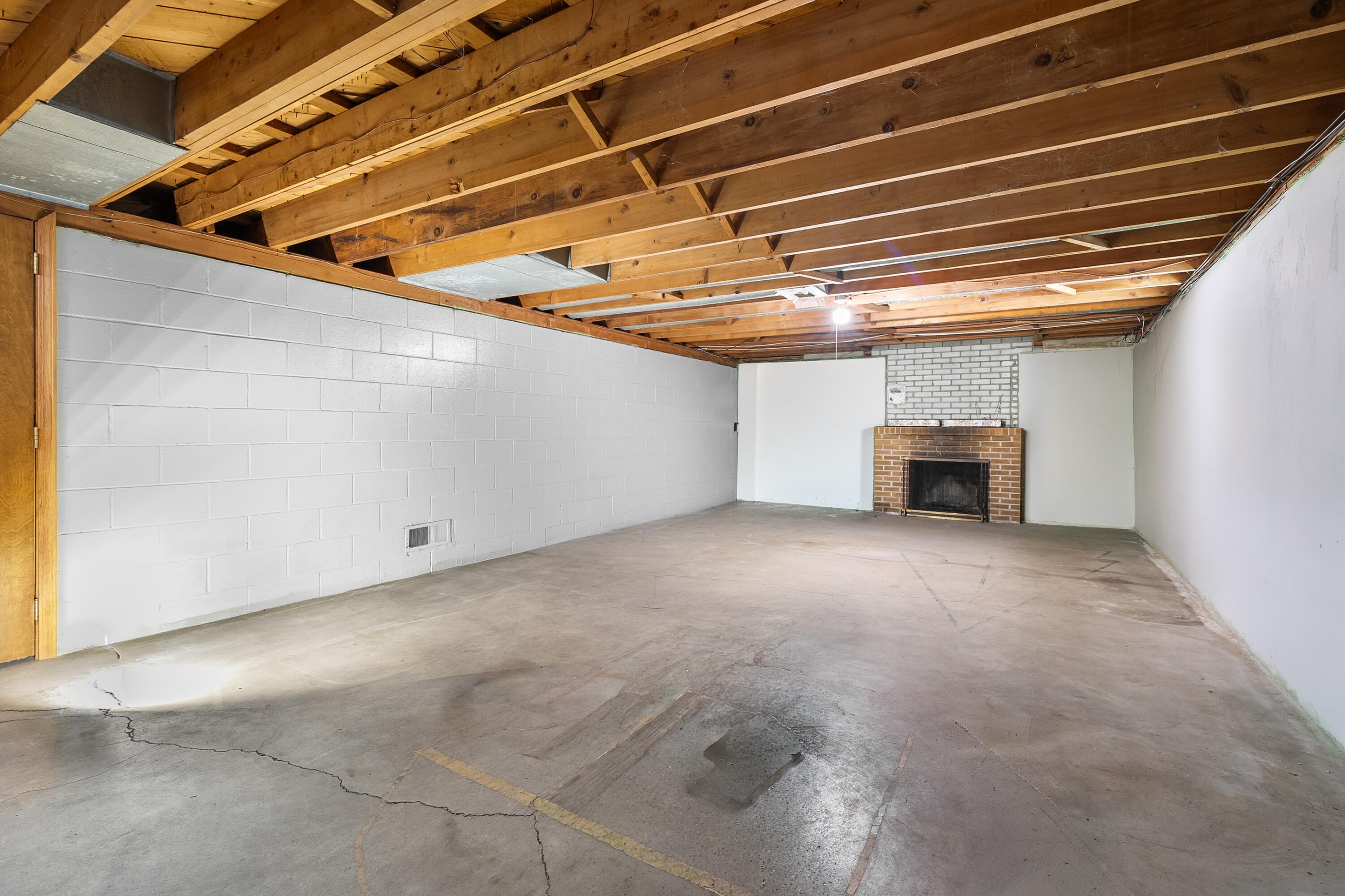 1015 Chippewa Street Jenison, MI 49428 - Photo 20 of 48 Chippewa St 1015 Jenison 49428-21