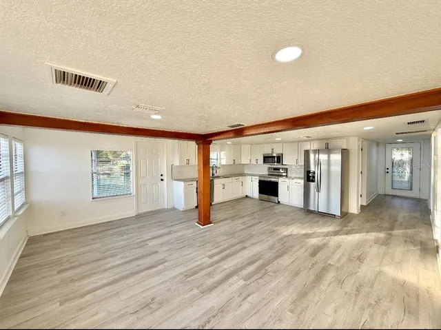 $2,600 | 715 East Silver Star Road, Ocoee, FL 34761