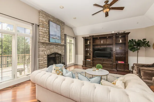 $1,099,000 | 39W663 Henry David Thoreau Place, St. Charles, IL 60175