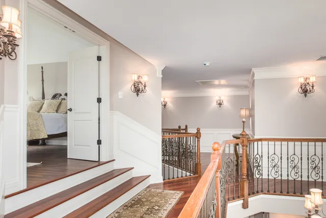 $1,099,000 | 39W663 Henry David Thoreau Place, St. Charles, IL 60175