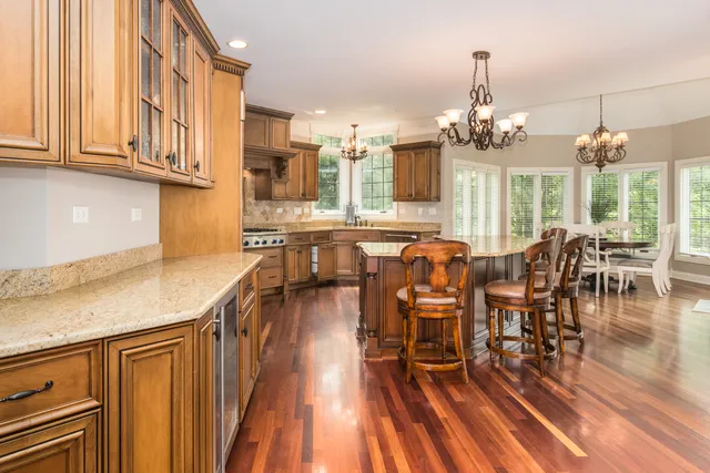 $1,099,000 | 39W663 Henry David Thoreau Place, St. Charles, IL 60175