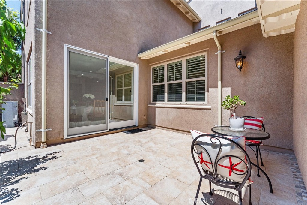 37 Peony Irvine, CA 92618 - Photo 21 of 56 a view of a lounge chairs in the porch
